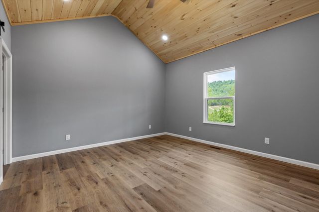 133 N Knobby Road, Trenton, GA 30752