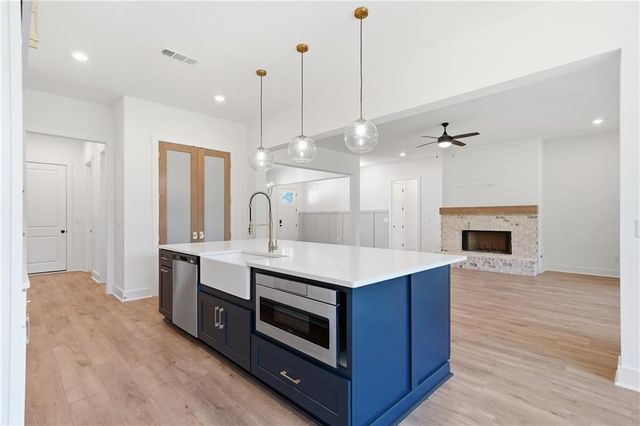 953 Roundtop Road, Ellijay, GA 30540