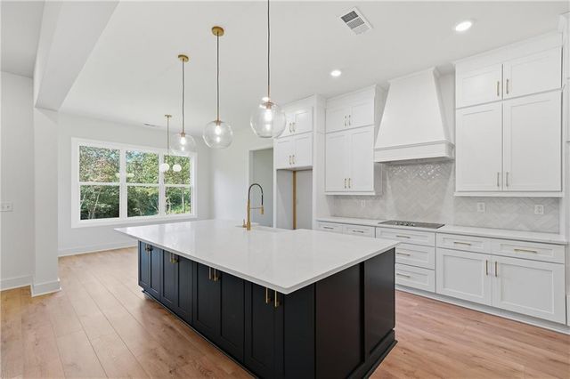 953 Roundtop Road, Ellijay, GA 30540