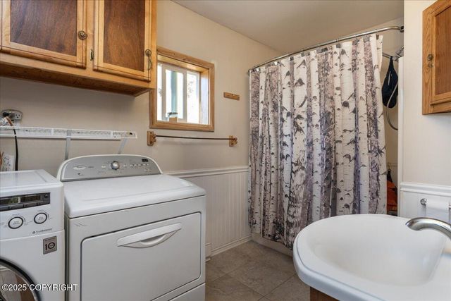 6897 No Name Lane, Fairbanks, AK 99712