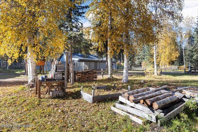 6897 No Name Lane, Fairbanks, AK 99712