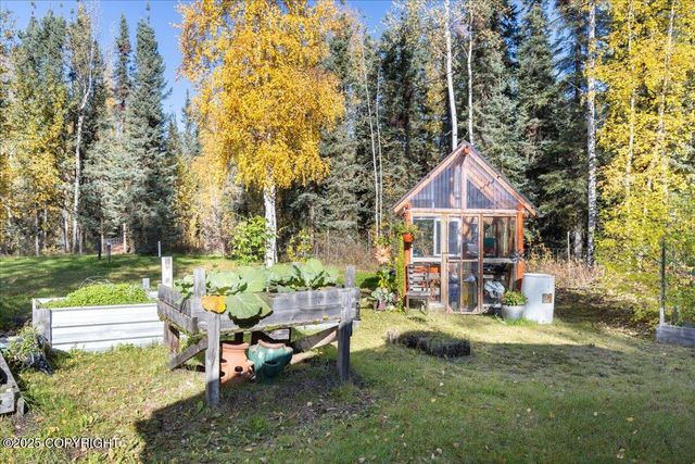 6897 No Name Lane, Fairbanks, AK 99712