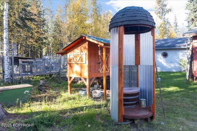 6897 No Name Lane, Fairbanks, AK 99712