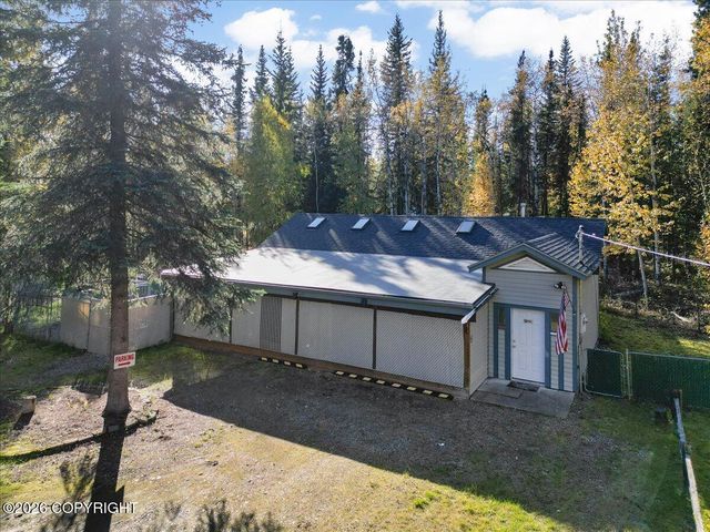 6897 No Name Lane, Fairbanks, AK 99712
