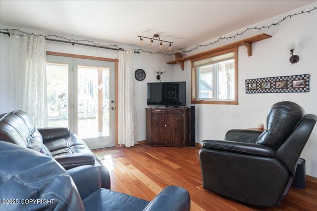 6897 No Name Lane, Fairbanks, AK 99712