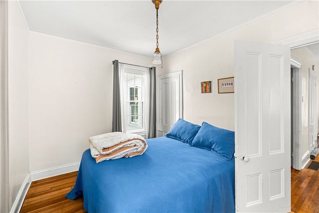 75 Greenwood Avenue, East Providence, RI 02916