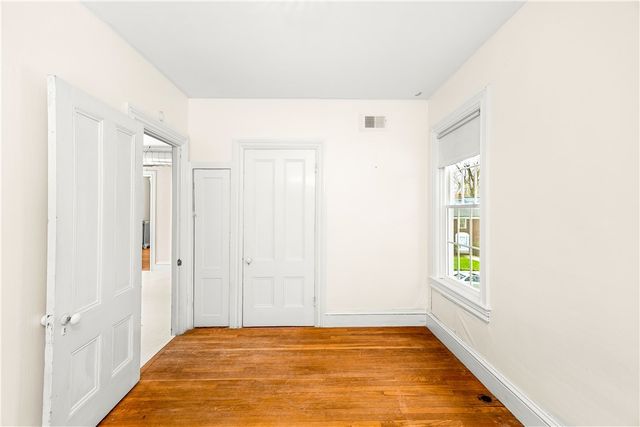 75 Greenwood Avenue, East Providence, RI 02916