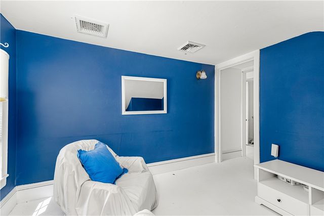 75 Greenwood Avenue, East Providence, RI 02916