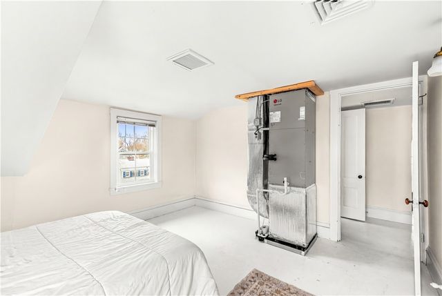 75 Greenwood Avenue, East Providence, RI 02916