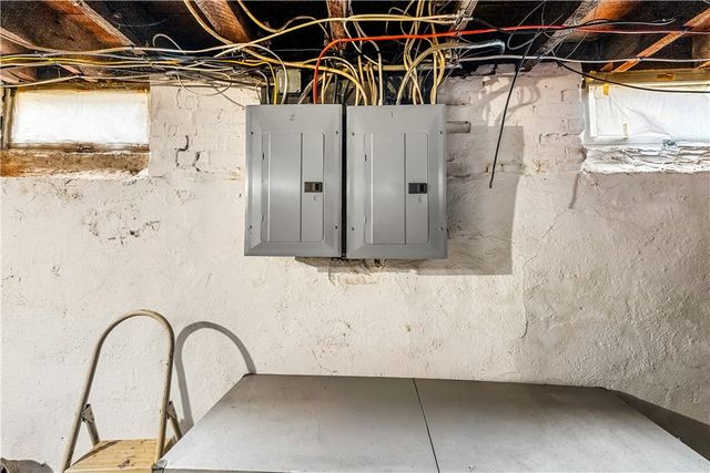 75 Greenwood Avenue, East Providence, RI 02916