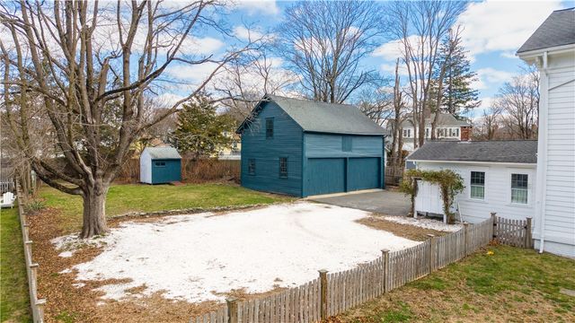 75 Greenwood Avenue, East Providence, RI 02916