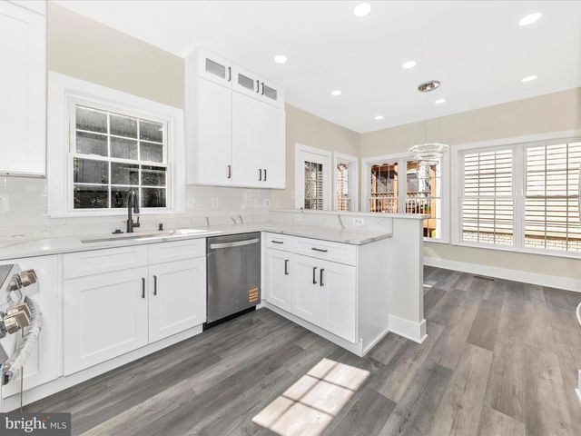 2621 BEAR DEN RD, Frederick, MD 21701