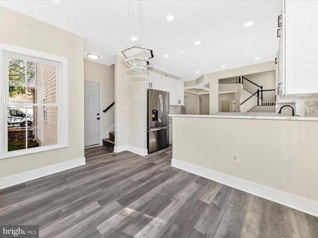 2621 BEAR DEN RD, Frederick, MD 21701