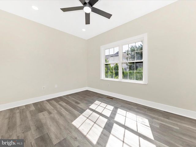2621 BEAR DEN RD, Frederick, MD 21701