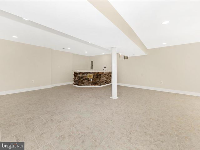 2621 BEAR DEN RD, Frederick, MD 21701