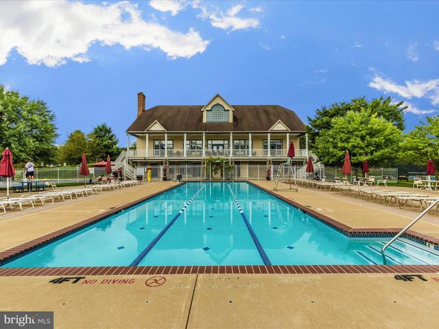 2621 BEAR DEN RD, Frederick, MD 21701