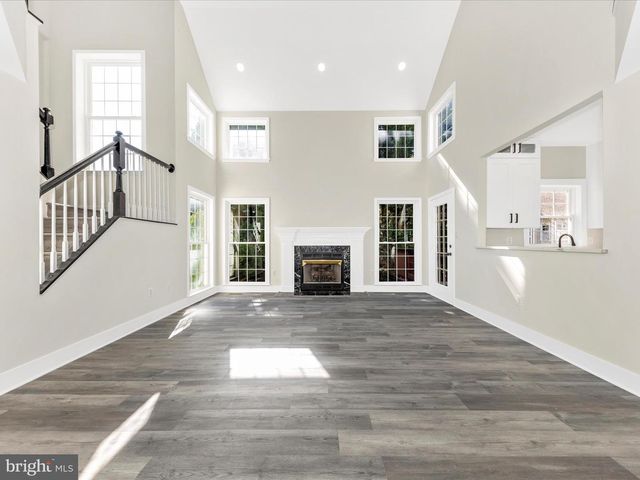 2621 BEAR DEN RD, Frederick, MD 21701