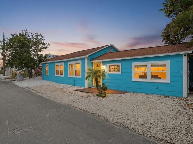 118 92ND AVENUE, Treasure Island, FL 33706