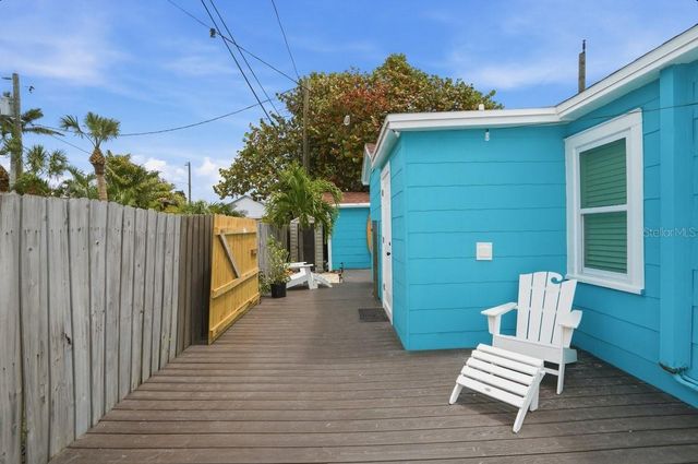 118 92ND AVENUE, Treasure Island, FL 33706