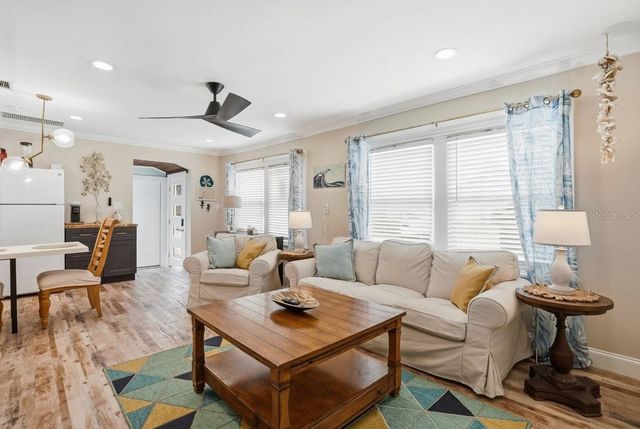 118 92ND AVENUE, Treasure Island, FL 33706