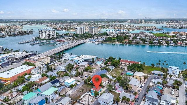 118 92ND AVENUE, Treasure Island, FL 33706