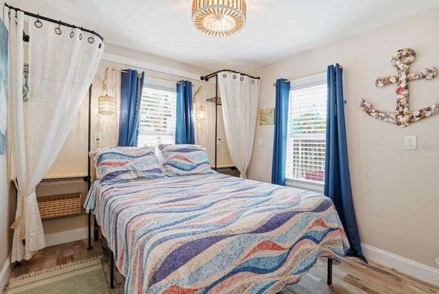 118 92ND AVENUE, Treasure Island, FL 33706