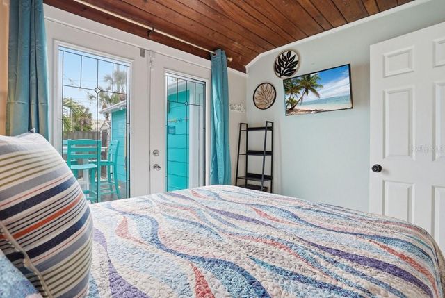 118 92ND AVENUE, Treasure Island, FL 33706