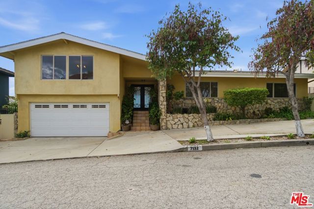 7132 Macapa Drive, Los Angeles, CA 90068
