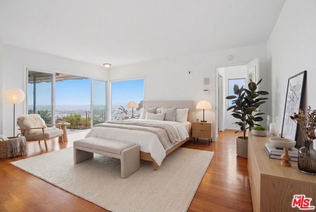 7132 Macapa Drive, Los Angeles, CA 90068