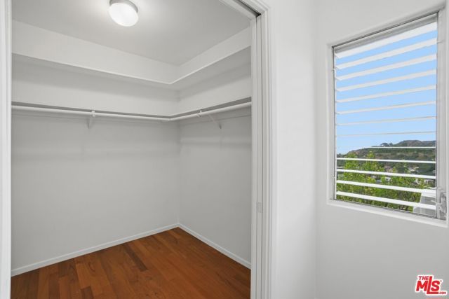 7132 Macapa Drive, Los Angeles, CA 90068