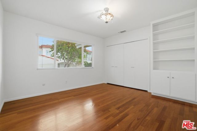 7132 Macapa Drive, Los Angeles, CA 90068