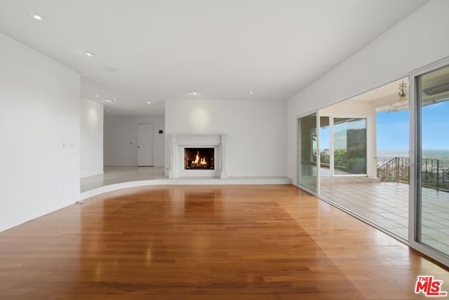 7132 Macapa Drive, Los Angeles, CA 90068