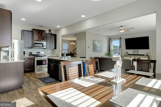 4342 Calidge Drive, Fairburn, GA 30213