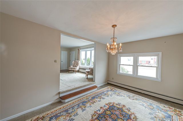 855 Pease Lane, West Islip, NY 11795