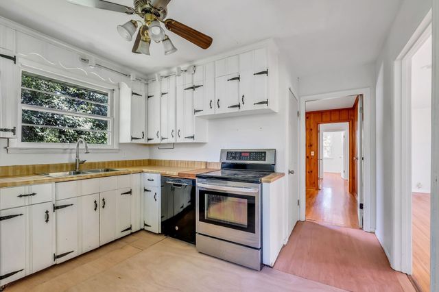 1312 Cheshire Dr, Nashville, TN 37207