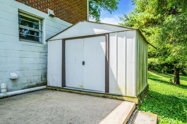 1312 Cheshire Dr, Nashville, TN 37207