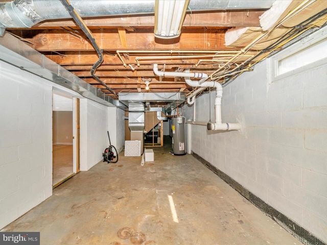 6017 QUINN ORCHARD RD, Frederick, MD 21704