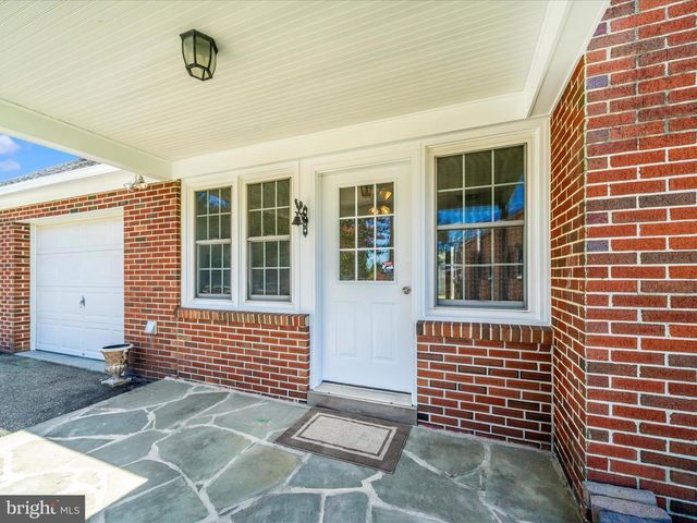 6017 QUINN ORCHARD RD, Frederick, MD 21704