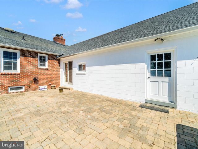 6017 QUINN ORCHARD RD, Frederick, MD 21704