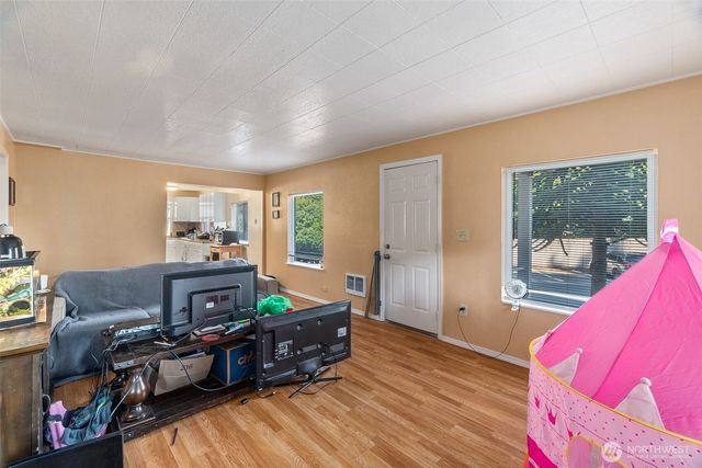 101 2nd Avenue NW, Olympia, WA 98512