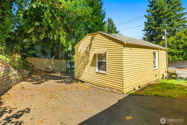 101 2nd Avenue NW, Olympia, WA 98512