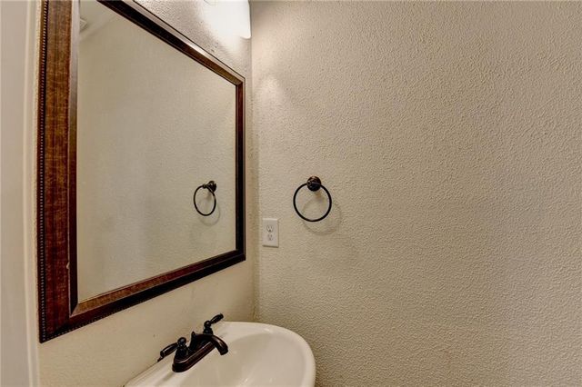 1098 Boxwood Lane, Canton, GA 30114