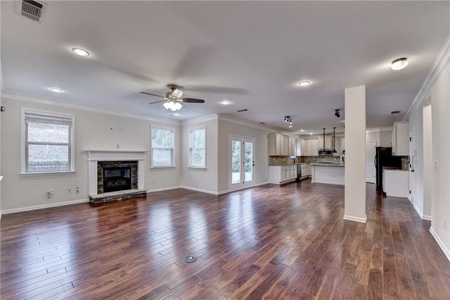 1098 Boxwood Lane, Canton, GA 30114