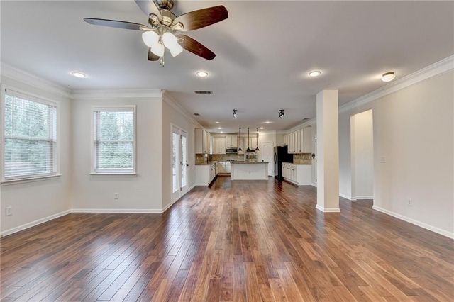 1098 Boxwood Lane, Canton, GA 30114