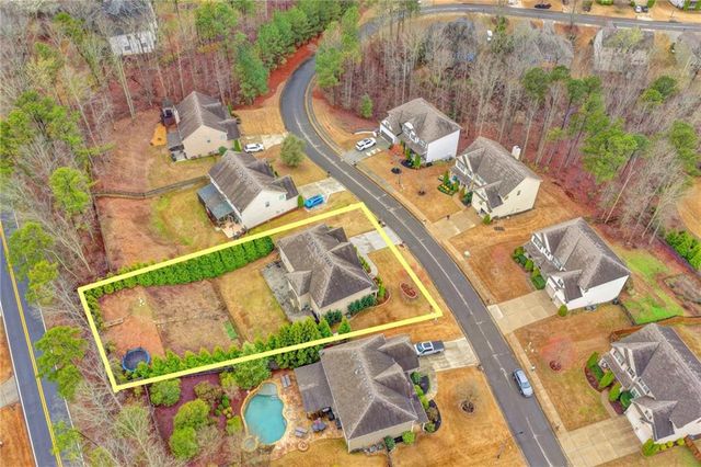 1098 Boxwood Lane, Canton, GA 30114