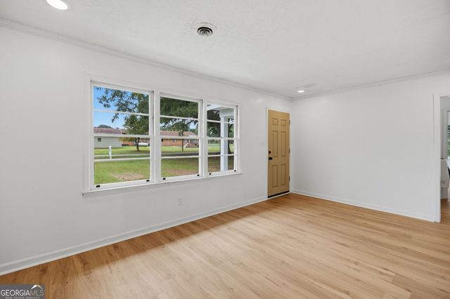 135 Pineview Road, Jackson, GA 30233
