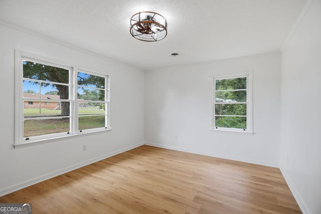 135 Pineview Road, Jackson, GA 30233