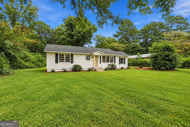 135 Pineview Road, Jackson, GA 30233