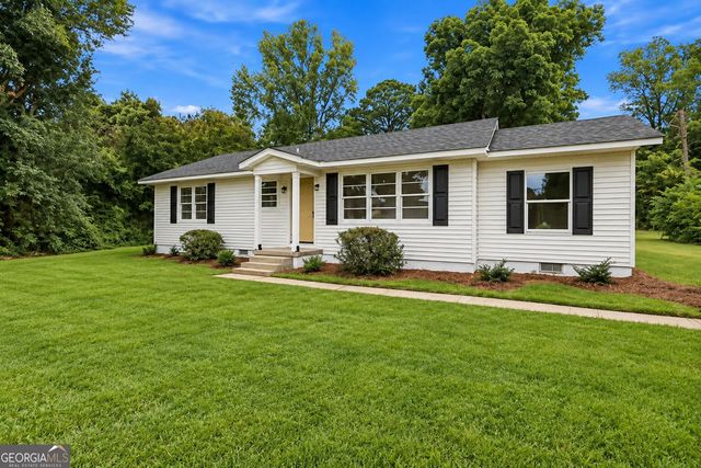 135 Pineview Road, Jackson, GA 30233