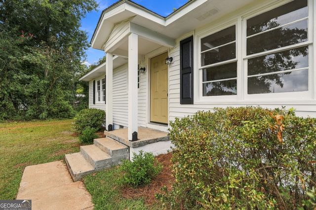 135 Pineview Road, Jackson, GA 30233